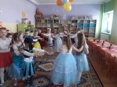 Miniatura zdjęcia: BAL KARNAWAŁOWY W PRZEDSZKOLU MIEJSKIM W KORSZACH12